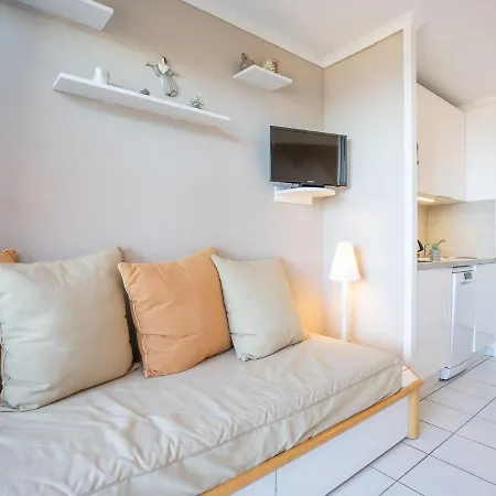 L'esquinade - G4 228 By Interhome * Saint-Raphael (Var)