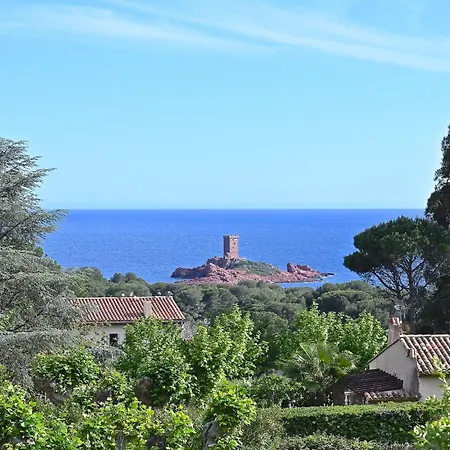 L'esquinade - G4 228 By Interhome * Saint-Raphael (Var)